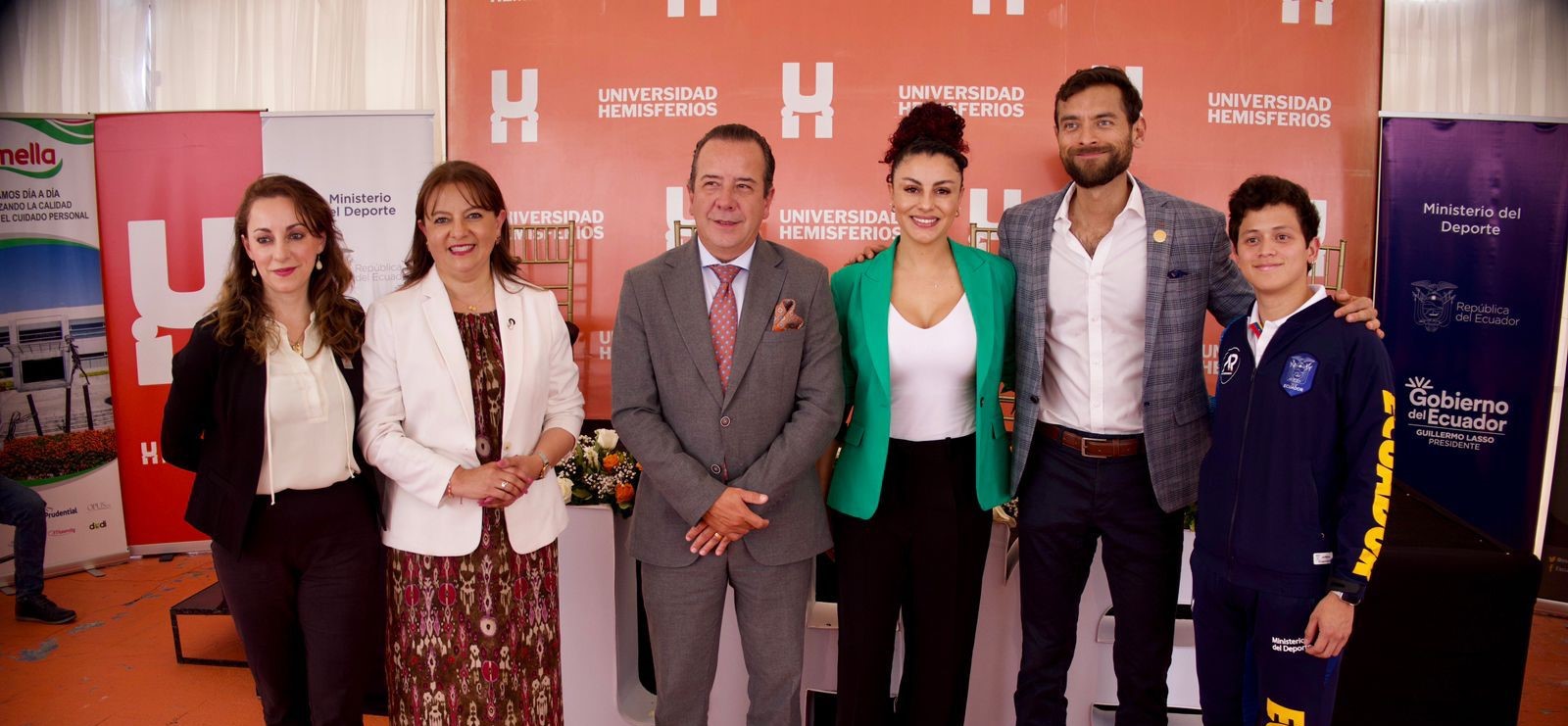 Ministerio Del Deporte Y Universidad Hemisferios Presentaron El