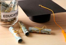 Guillermo Lasso ofrece becas para maestrías de hasta 14 mil dólares