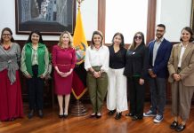 La Vicepresidenta del Ecuador y ChildFund se reúnen para erradicar y prevenir el reclutamiento de menores
