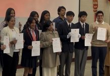 Embajada de China entregó becas a estudiantes ecuatorianos