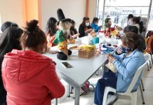 Talleres de Casa Somos para niños, jóvenes y adultos mayores a 1 dólar