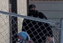 Niño de cinco años, fue llevado por agentes del ICE, tras la detención de su padre