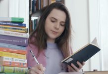 Becas para mujeres en situación de vulnerabilidad