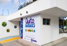Quito Wawas abre 1.829 cupos para niños en pobreza y vulnerabilidad Niños participando en actividades de estimulación temprana en centro Quito Wawas, programa municipal gratuito de cuidado para primera infancia en situación de pobreza.