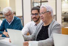 Personas con escolaridad inconclusa podrán terminar sus estudios este periodo fechas y requisitos de las matrículas escolaridad inconclusa 2026 para jóvenes, adultos y adultos mayores en el régimen Sierra-Amazonía